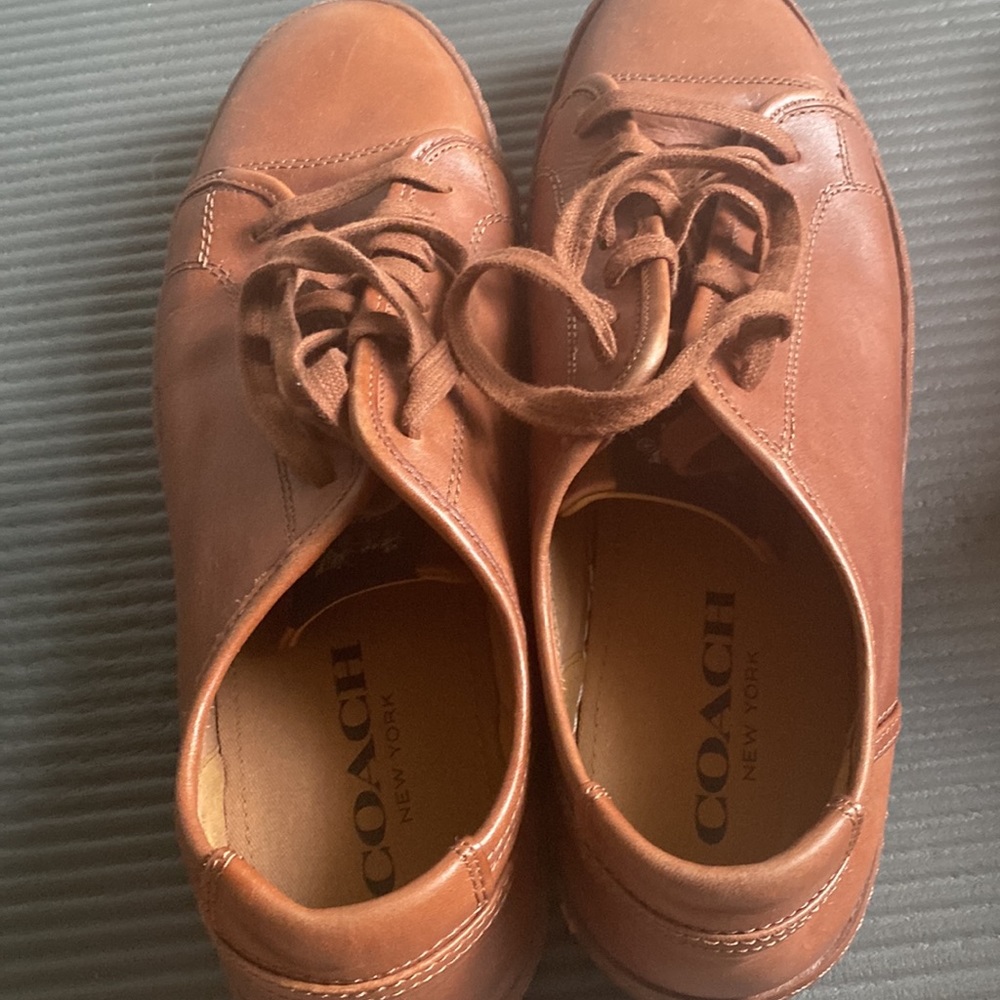 Coach sneakers in cognac leather - Picture 2 of 4
